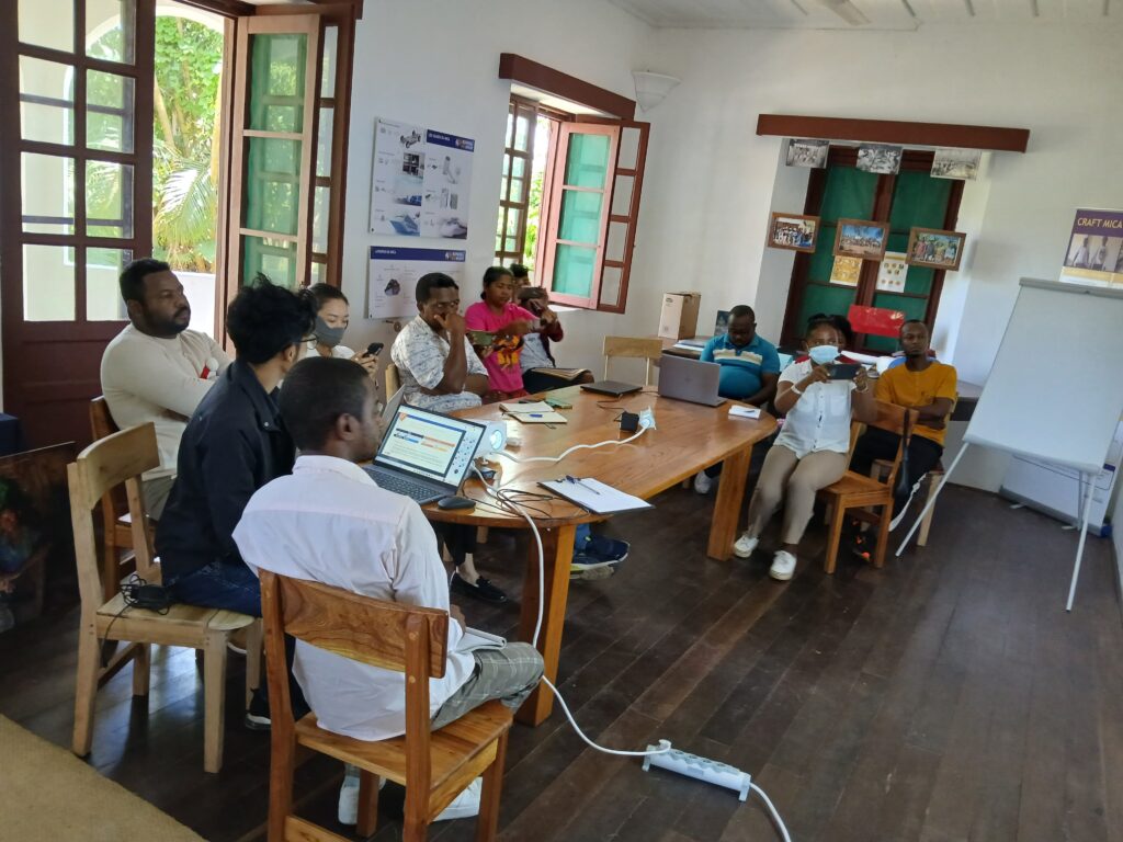 first meeting of mica exporters in Madagascar